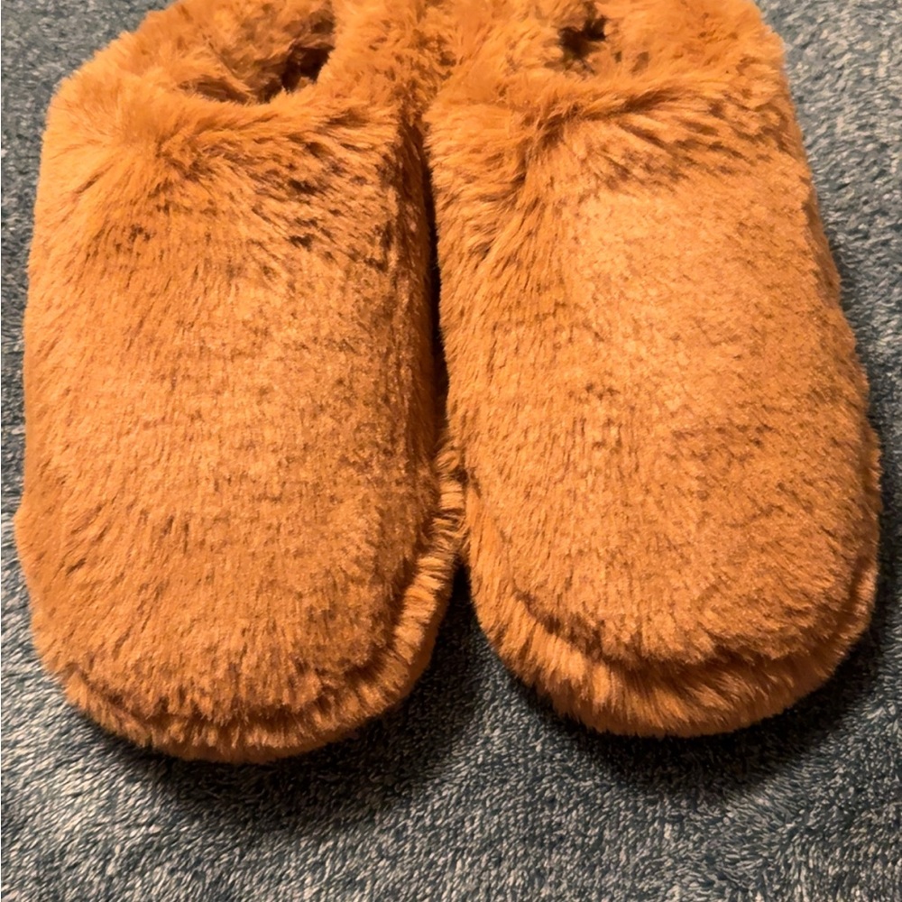 Skims Women's Chestnut Faux-Fur Slippers - Picture 5 of 5